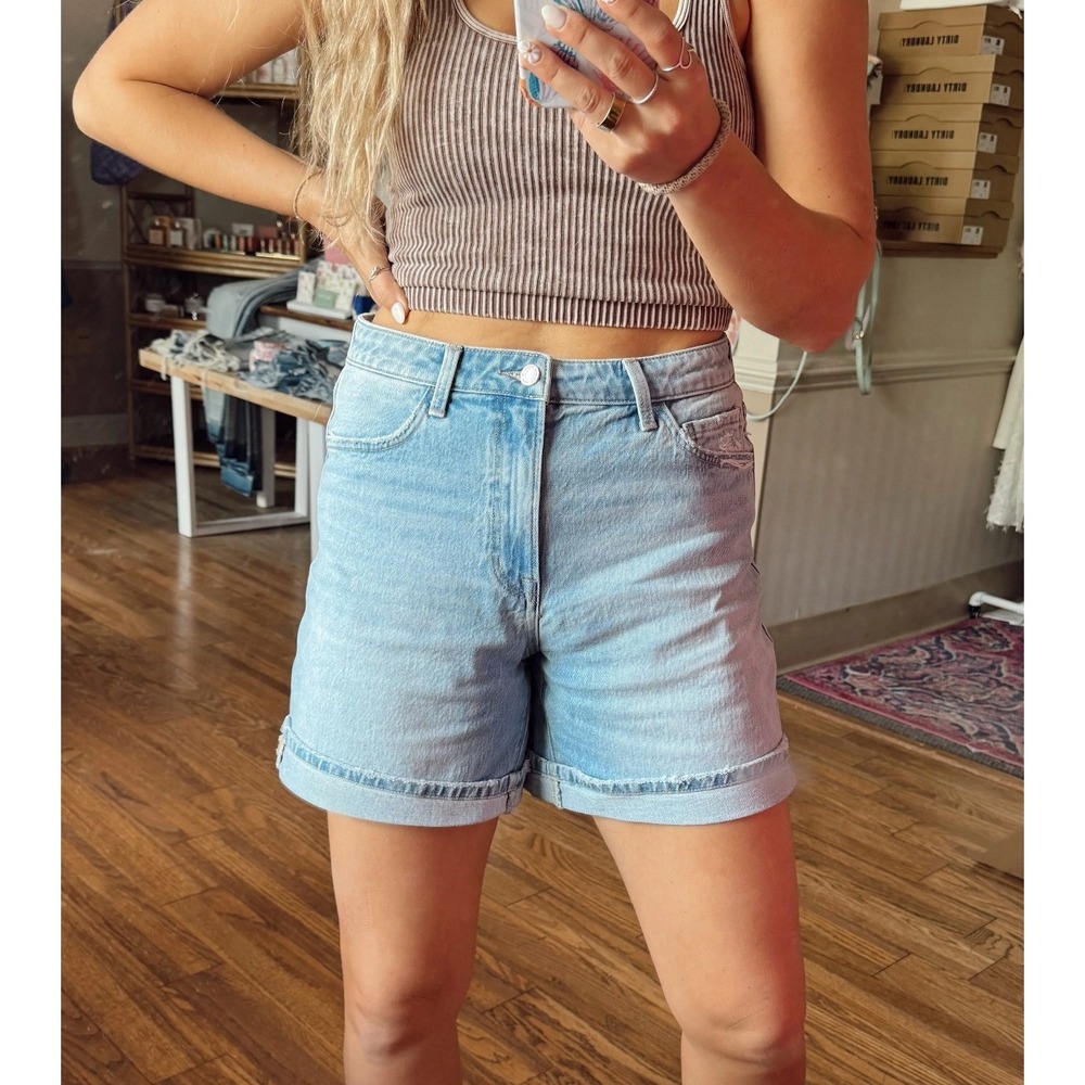 Vervet Super High Rise Midi A-Line Shorts: Light Wash Size Small